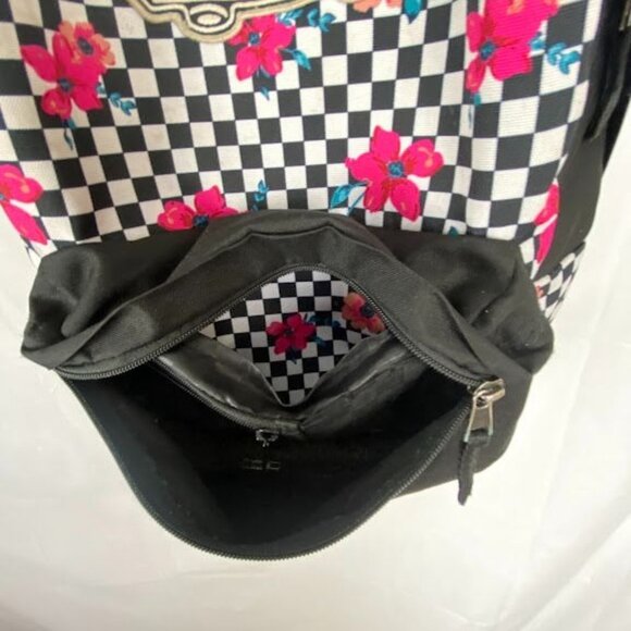 Vans Off the wall Black White Checkered Hibiscus flower Print BackPack. - Picture 5 of 11